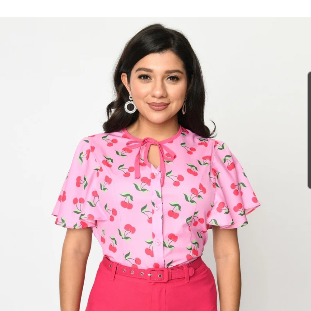 Unique Vintage Pink Flutter Sleeve Blouse with Peter Pan Collar